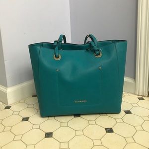 Michael Kors Walsh tote